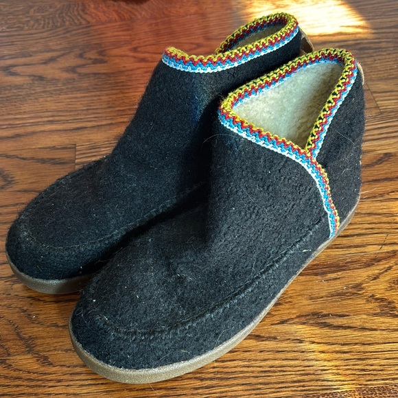 SANUK nice bootah ojai wool BOOTS sz 7 - Picture 1 of 3